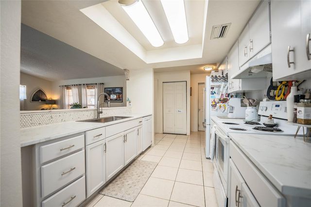 14803 SUNSET DRIVE, Largo, FL 33774