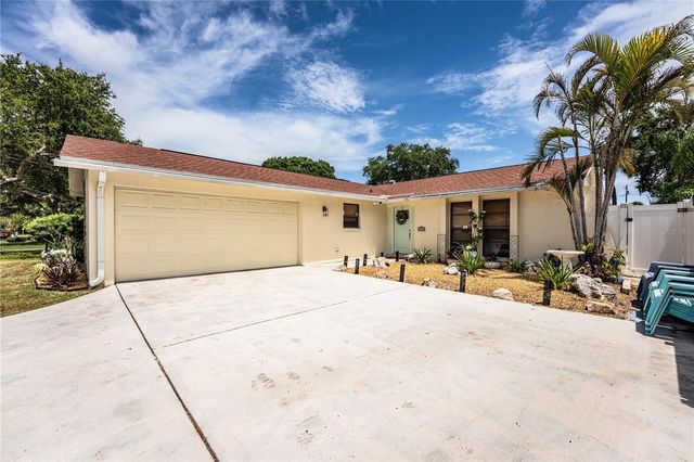 14803 SUNSET DRIVE, Largo, FL 33774