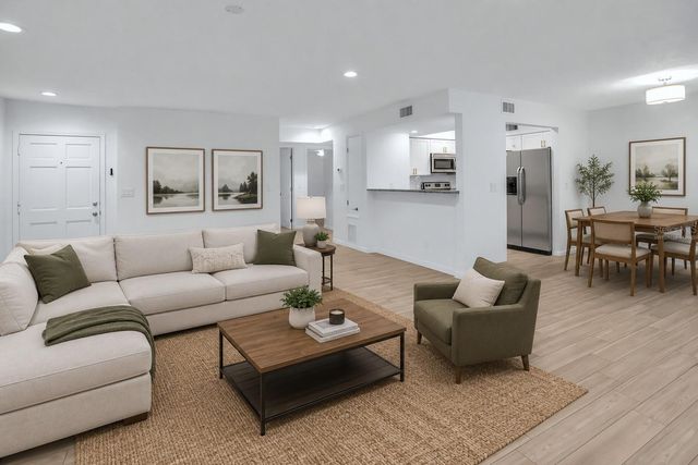 468 W PAR STREET 468, Orlando, FL 32804