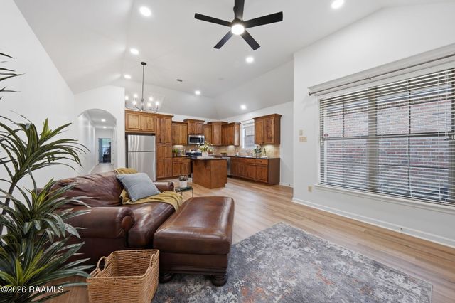 214 Chimney Rock Boulevard, Lafayette, LA 70508