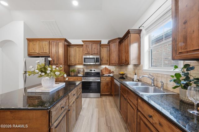 214 Chimney Rock Boulevard, Lafayette, LA 70508