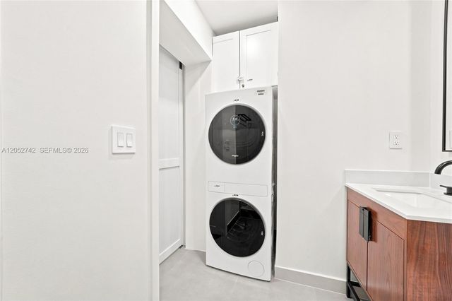 1861 NW 27th St 3, Miami, FL 33142