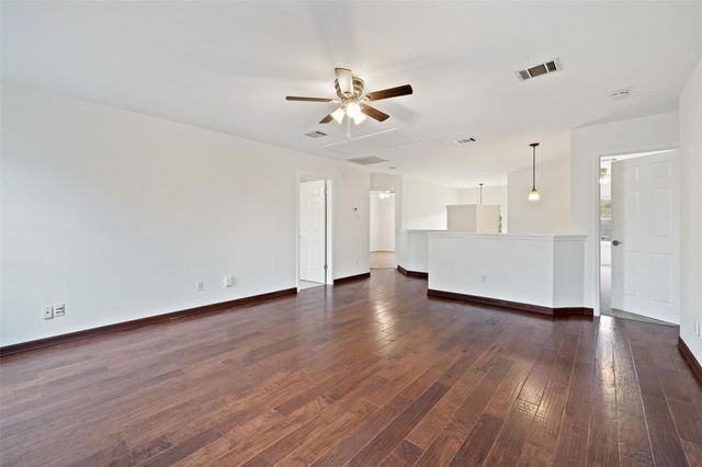 3912 Newland DR, Round Rock, TX 78681