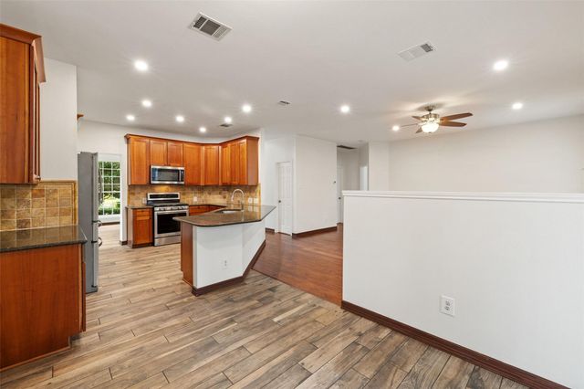 3912 Newland DR, Round Rock, TX 78681