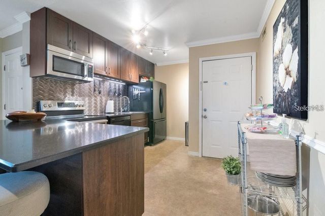 1000 S SEMORAN BOULEVARD 815, Winter Park, FL 32792