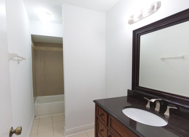 4225 TURNBERRY Circle 7, Lake Worth, FL 33467