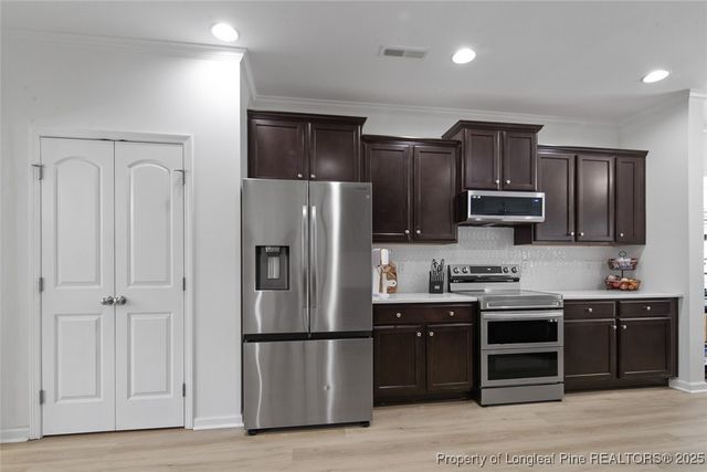 1624 Laguardia Drive, Hope Mills, NC 28348