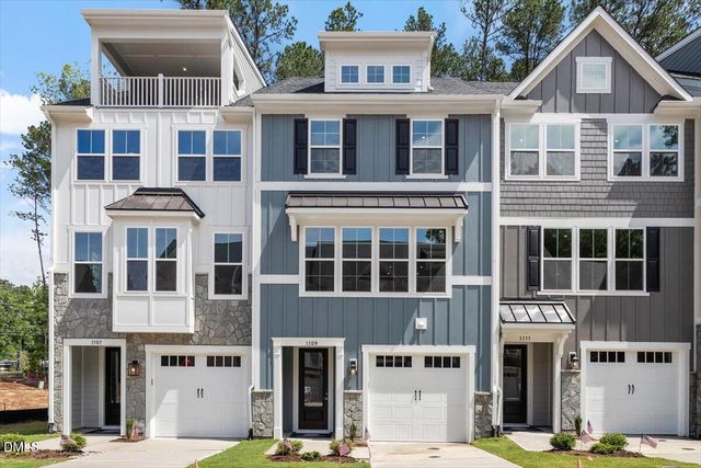 1109 Blackthorn Lane, Durham, NC 27703