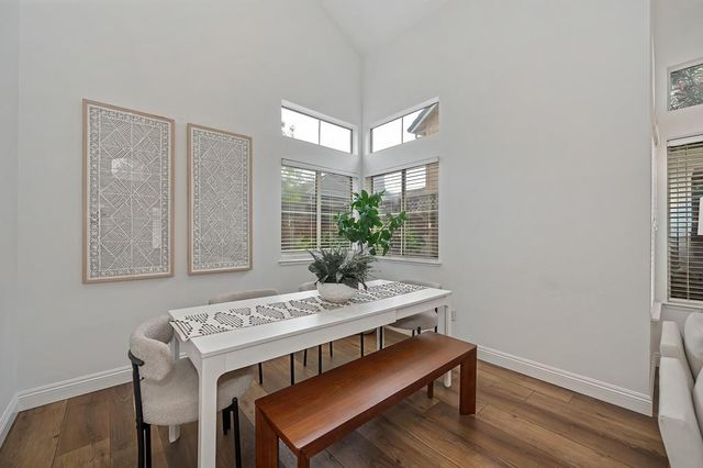 110 Royalton Cir, Folsom, CA 95630