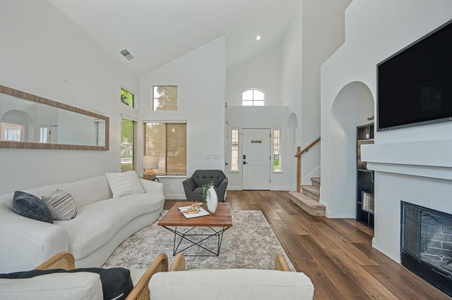 110 Royalton Cir, Folsom, CA 95630