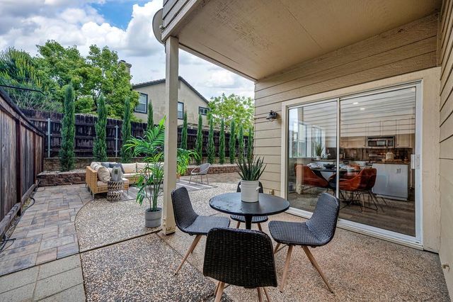 110 Royalton Cir, Folsom, CA 95630