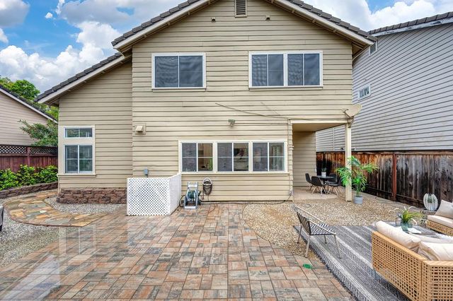 110 Royalton Cir, Folsom, CA 95630