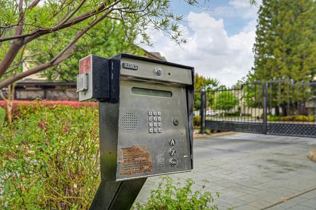 110 Royalton Cir, Folsom, CA 95630