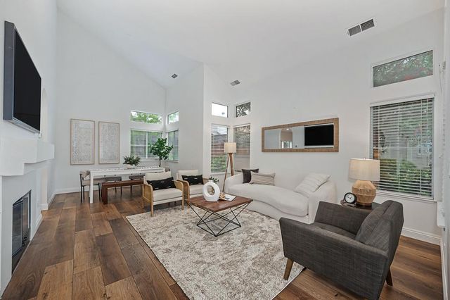 110 Royalton Cir, Folsom, CA 95630