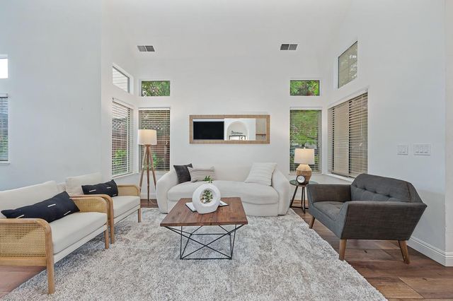 110 Royalton Cir, Folsom, CA 95630