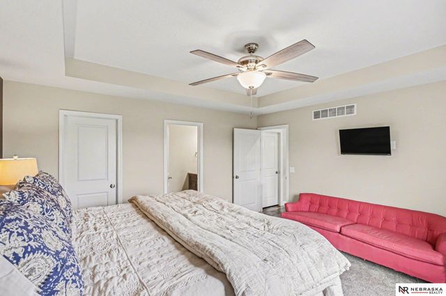 811 Terrace View Drive, Hickman, NE 68372