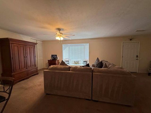 1009 Jonathan St., Dothan, AL 36301