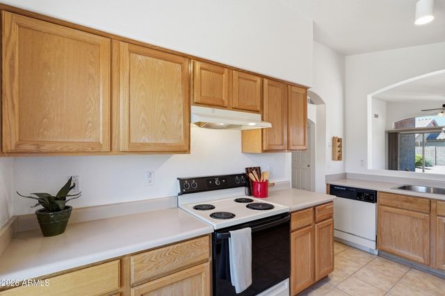 16492 N 69TH Drive, Peoria, AZ 85382