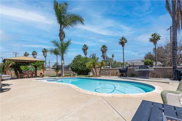 9025 Chris Court, Jurupa Valley, CA 92509