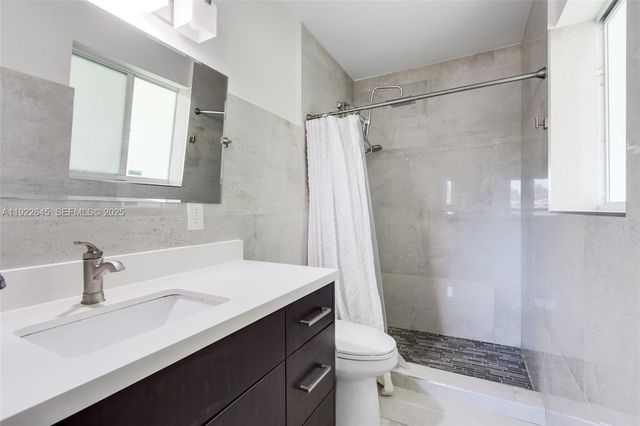 12300 NE Miami Ct, North Miami, FL 33161