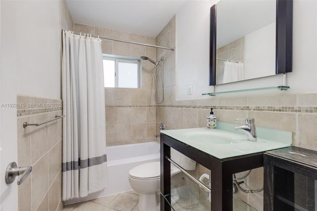 12300 NE Miami Ct, North Miami, FL 33161