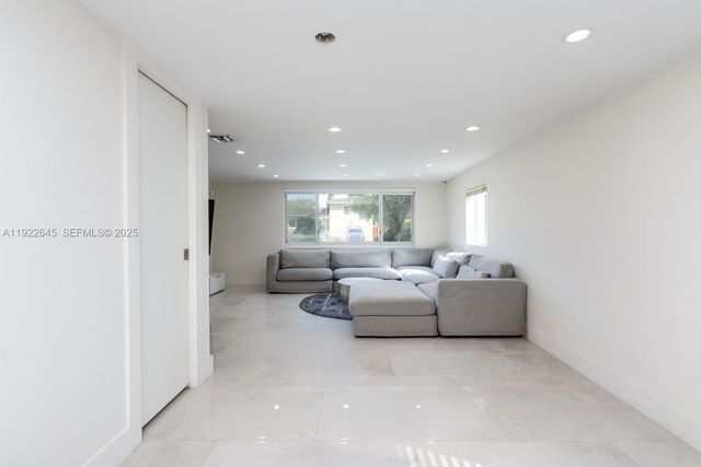 12300 NE Miami Ct, North Miami, FL 33161