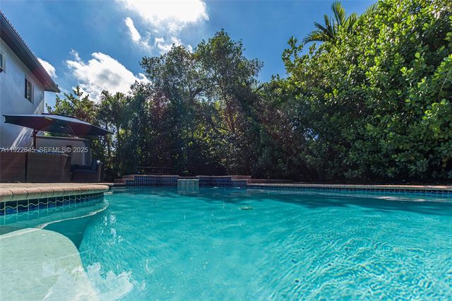 12300 NE Miami Ct, North Miami, FL 33161