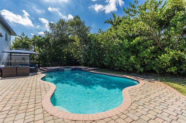 12300 NE Miami Ct, North Miami, FL 33161