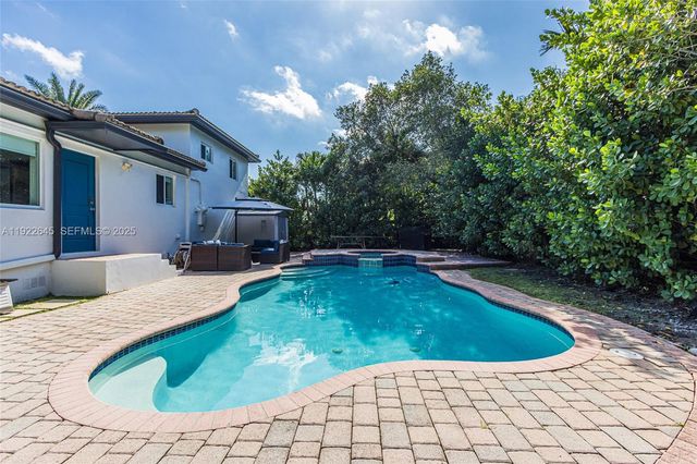 12300 NE Miami Ct, North Miami, FL 33161