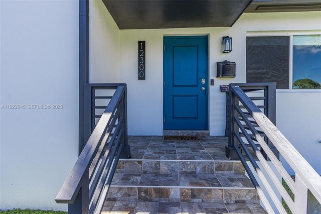 12300 NE Miami Ct, North Miami, FL 33161