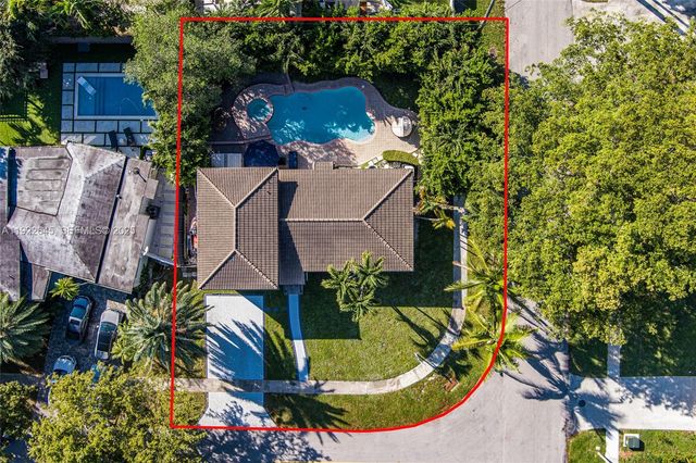 12300 NE Miami Ct, North Miami, FL 33161