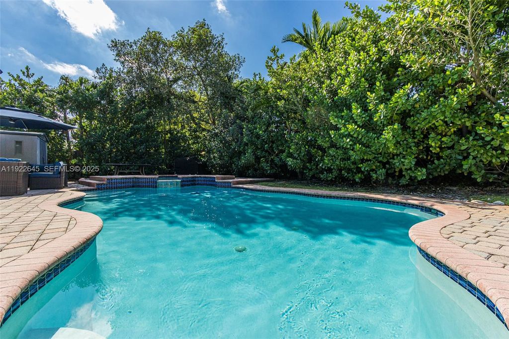 12300 NE Miami Ct, North Miami, FL 33161