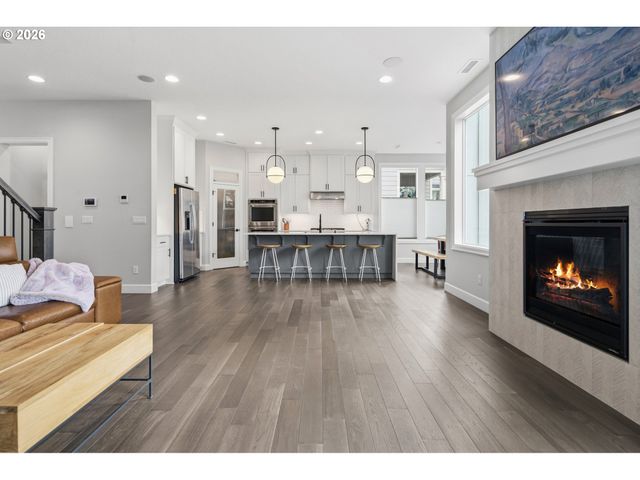 12032 Nw SCHALL St, Portland, OR 97229