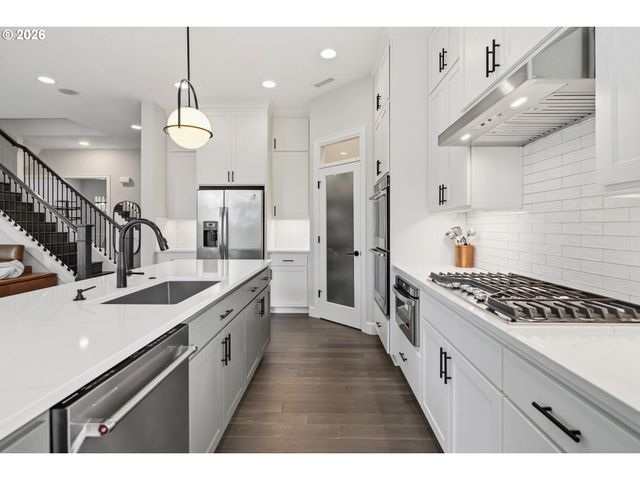 12032 Nw SCHALL St, Portland, OR 97229