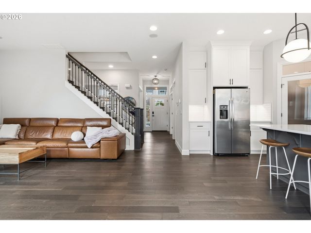 12032 Nw SCHALL St, Portland, OR 97229