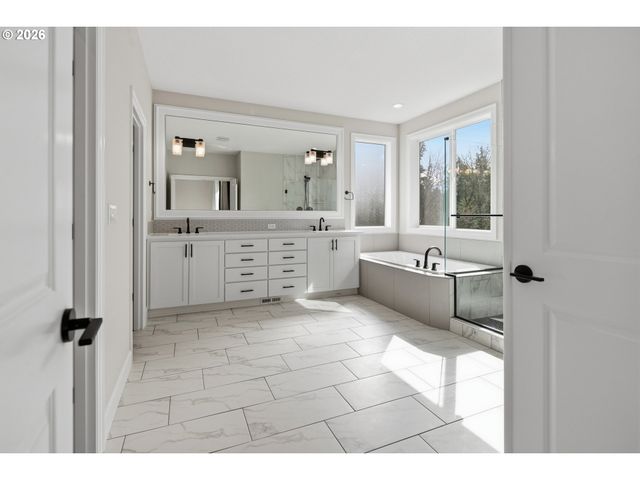 12032 Nw SCHALL St, Portland, OR 97229