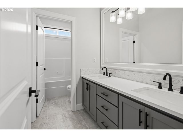 12032 Nw SCHALL St, Portland, OR 97229