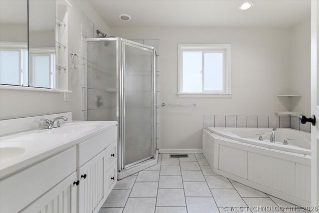 1629 S Date Avenue, Broken Arrow, OK 74012