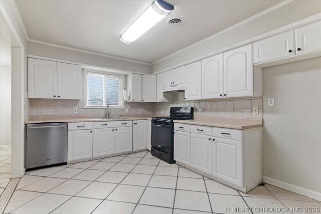 1629 S Date Avenue, Broken Arrow, OK 74012