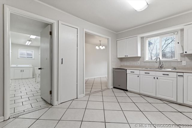 1629 S Date Avenue, Broken Arrow, OK 74012