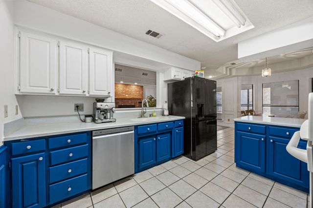 5301 W Caylor Road, Fort Worth, TX 76244