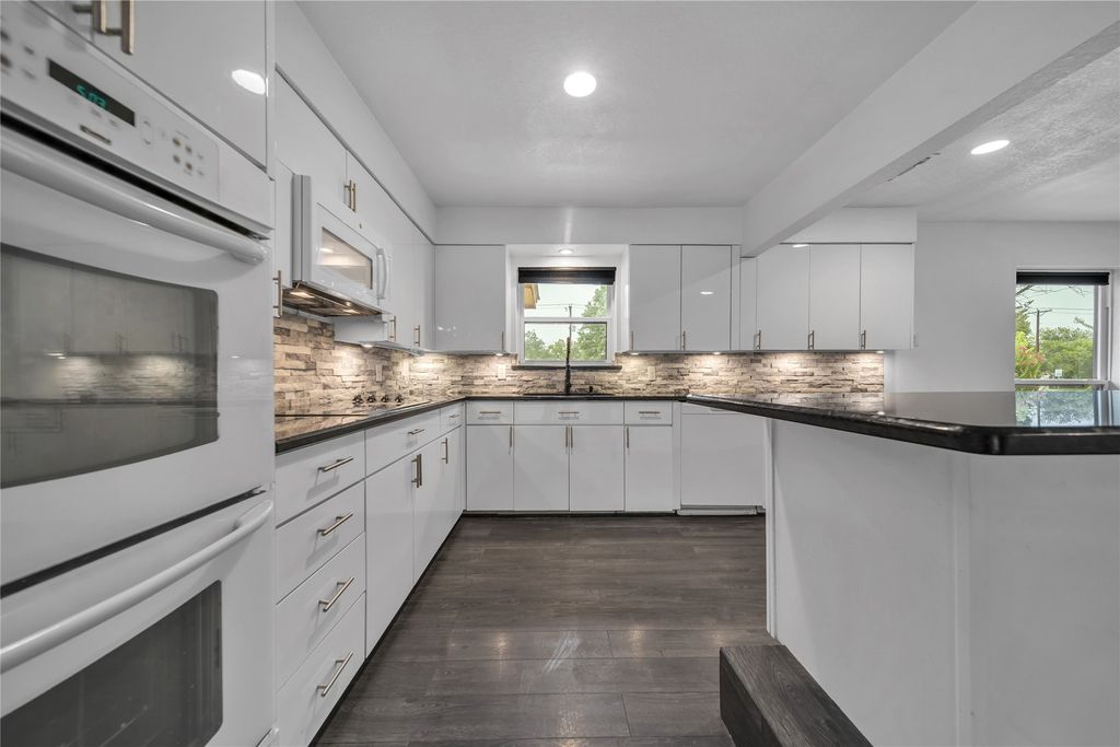 203 Lariat Trail, Ovilla, TX 75154