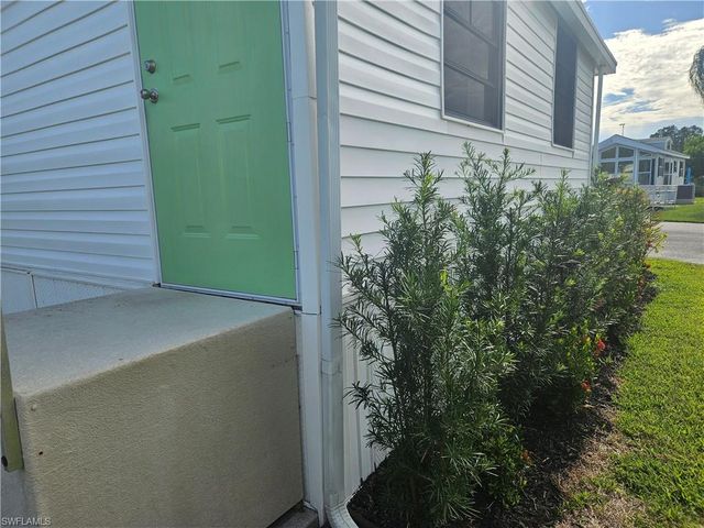 26 Garnet DR # 26G, Naples, FL 34114