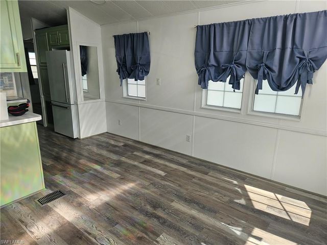 26 Garnet DR # 26G, Naples, FL 34114