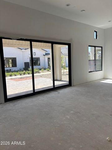 2737 E DERRINGER Court, Gilbert, AZ 85297