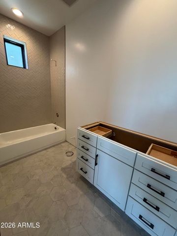 2737 E DERRINGER Court, Gilbert, AZ 85297