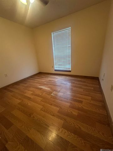 4502 Fausse Dr, Baker, LA 70714