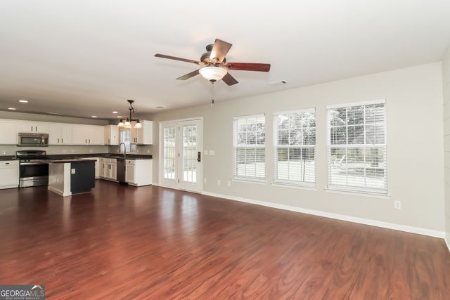 86 Parkmont Lane, Dallas, GA 30132