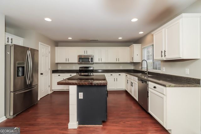 86 Parkmont Lane, Dallas, GA 30132