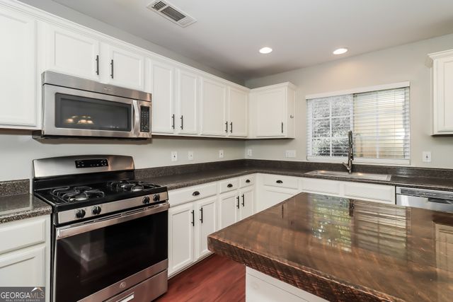 86 Parkmont Lane, Dallas, GA 30132